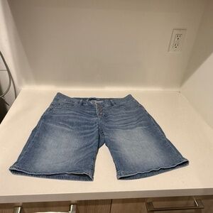 Mac Jeans Shorts (Size 12)